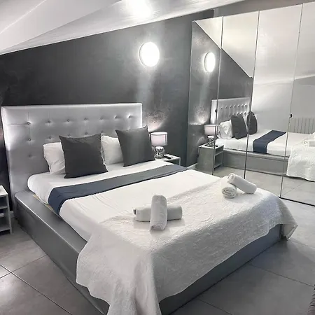 Port View By Hello Homes