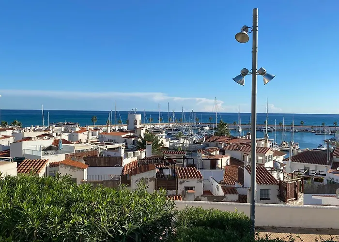 Port View By Hello Homes