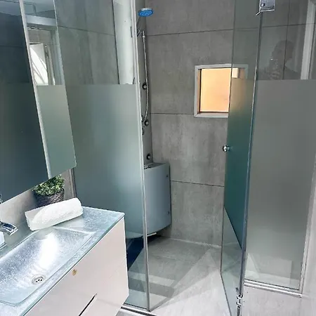 Port View By Hello Homes